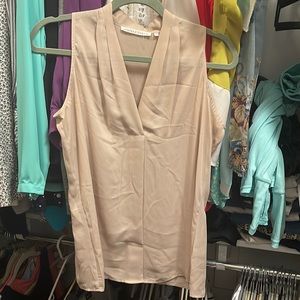 Sleeveless blouse